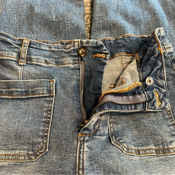 Bagatelle Blue Flare & Wide Leg
Cropped Jeans Sz 28 - Picture 6 of 12